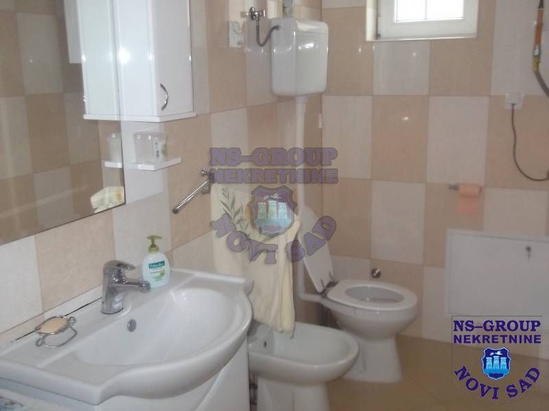 kuca na prodaju Veternik 458m2 373110