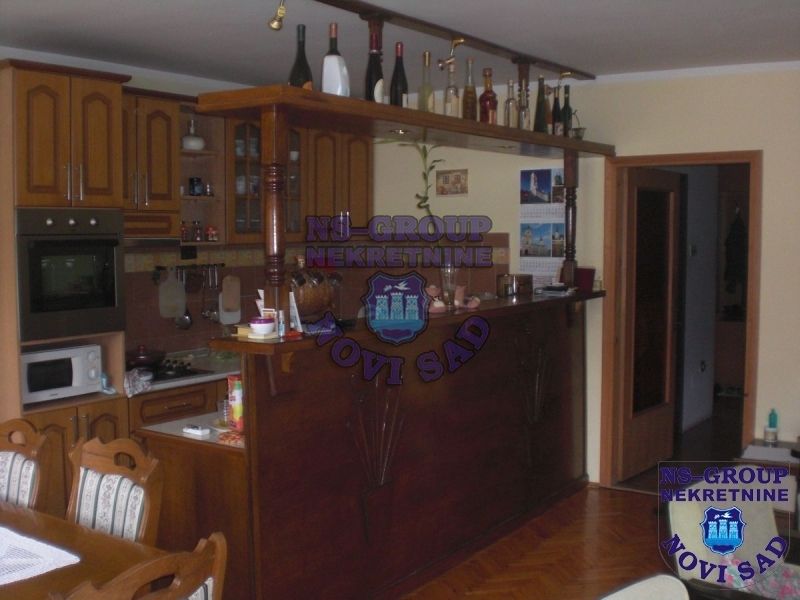 kuca na prodaju Sremski Karlovci 200m2 389584