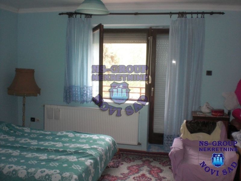 kuca na prodaju Sremski Karlovci 200m2 389584