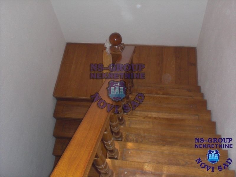 kuca na prodaju Sremski Karlovci 200m2 389584