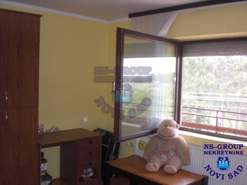 kuca na prodaju Sremski Karlovci 200m2 389584