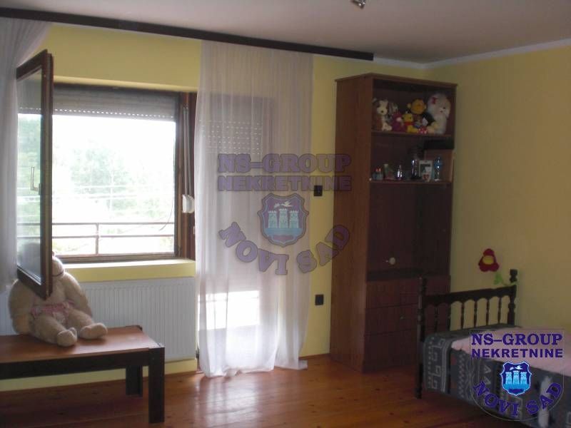 kuca na prodaju Sremski Karlovci 200m2 389584