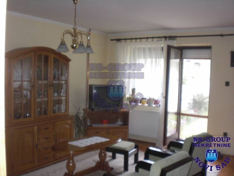 kuca na prodaju Sremski Karlovci 200m2 389584