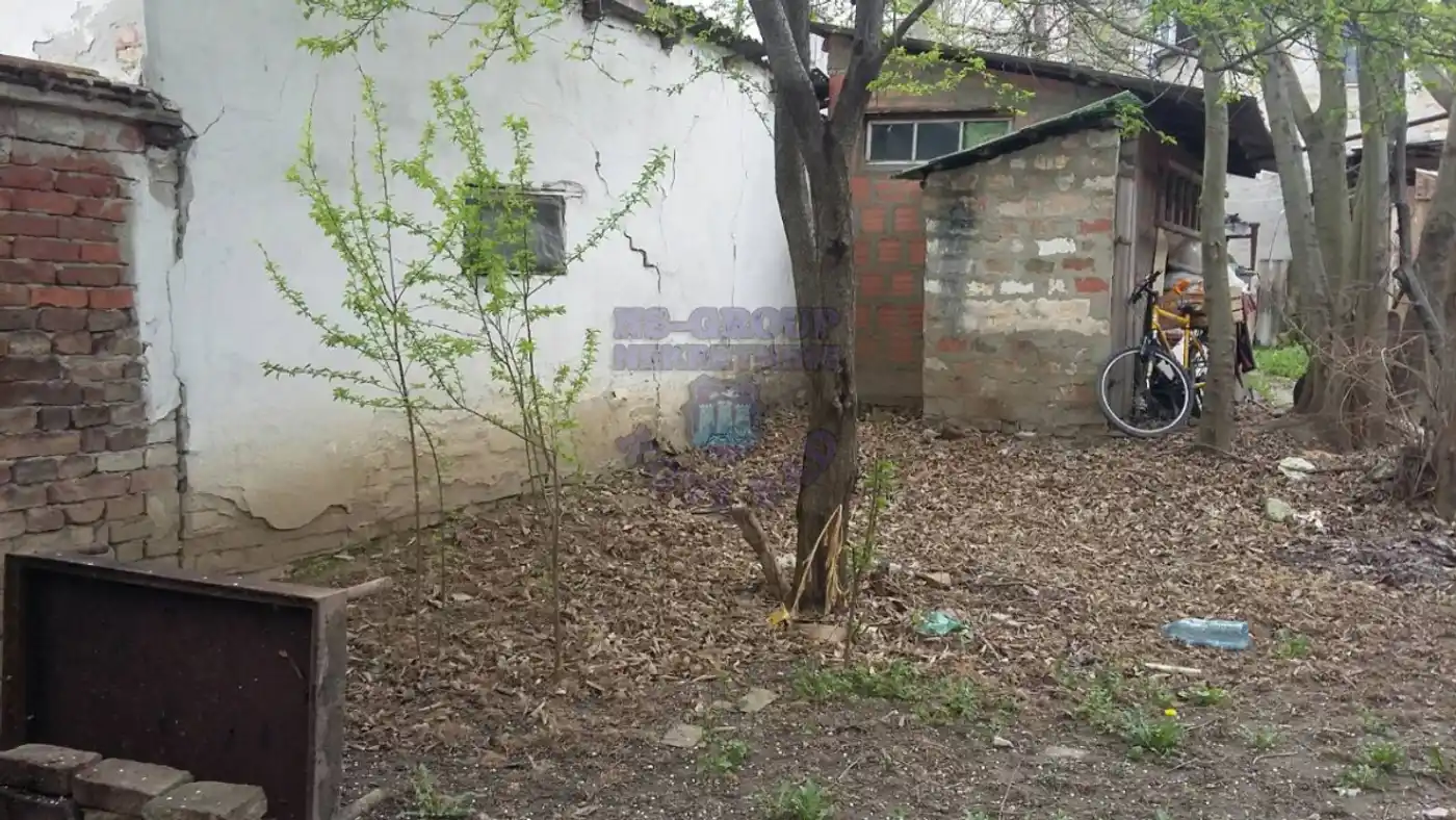 kuca na prodaju Petrovaradin, 40m2 336492