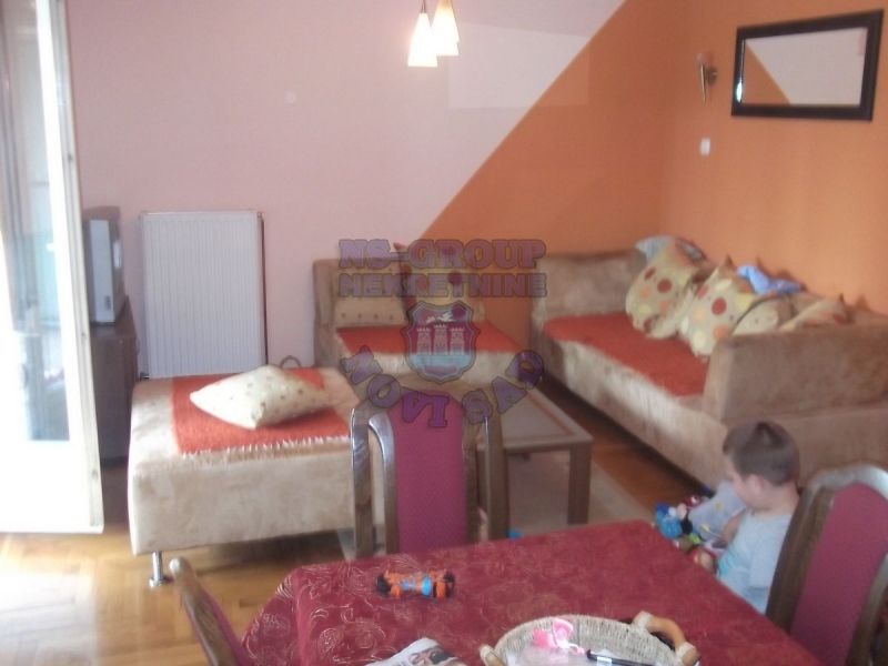 kuca na prodaju Sremska Kamenica 250m2 399126