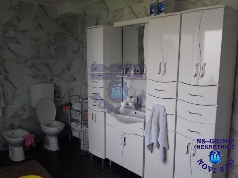 Kuća na prodaju Veternik 600m2, 410685