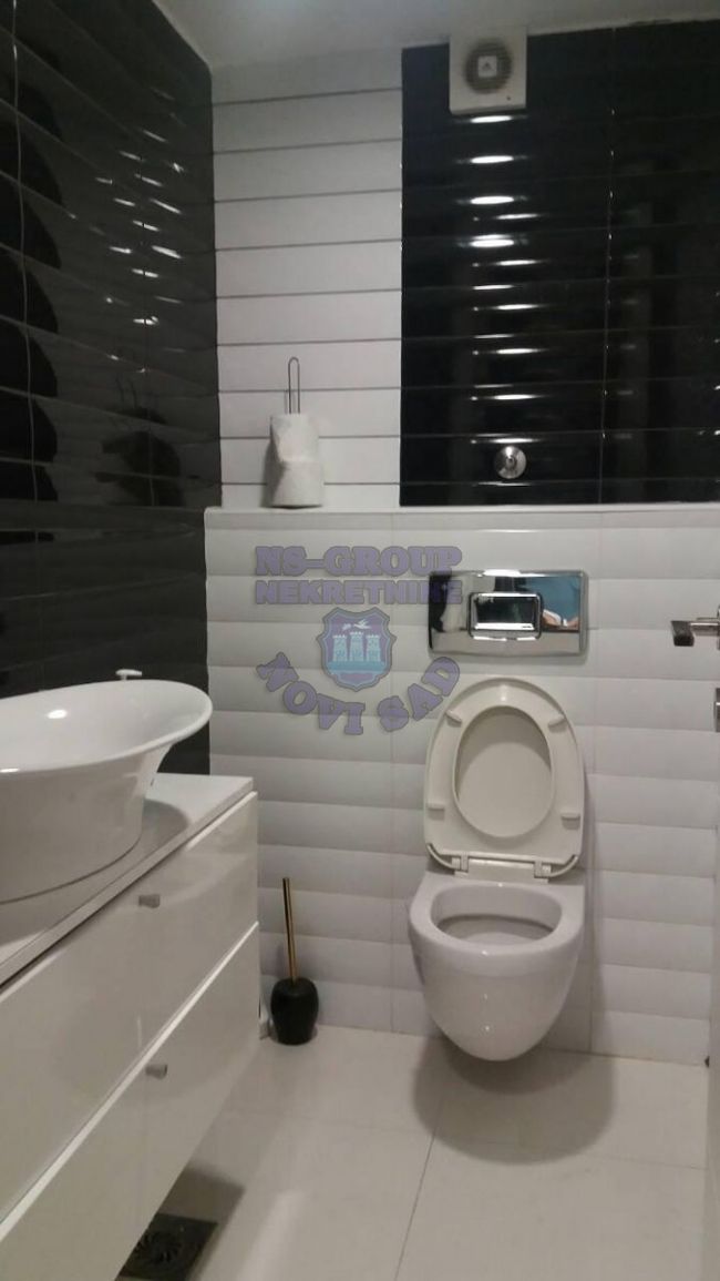 lokal na prodaju Novi Sad 151m2 445054