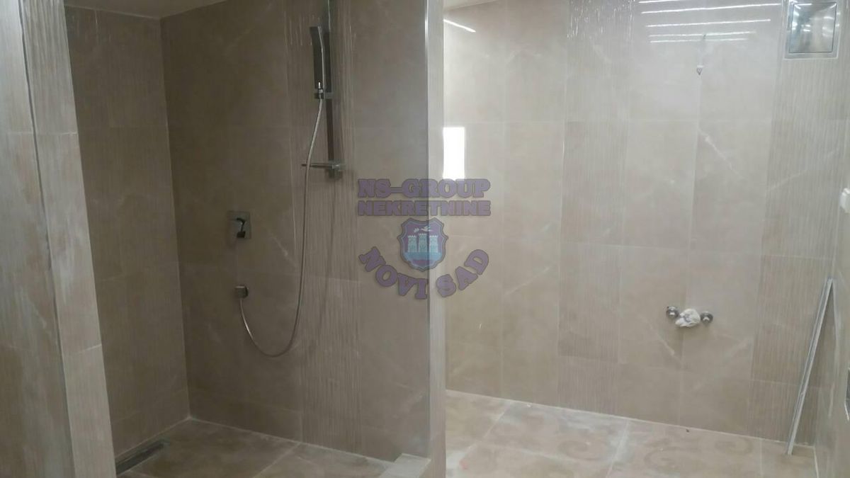 lokal na prodaju Novi Sad 151m2 445054