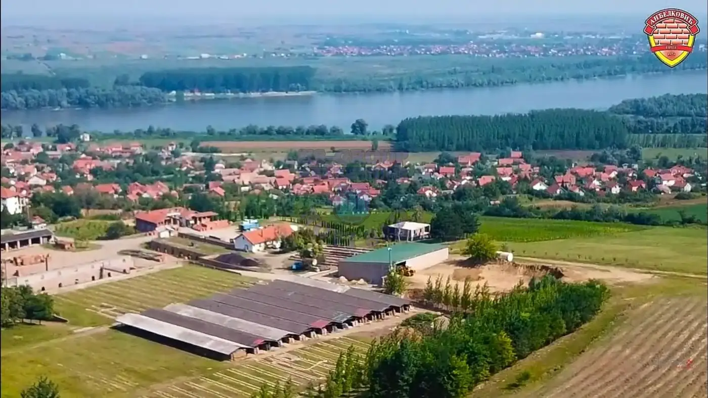 plac na prodaju Čerević 1085m2 447655