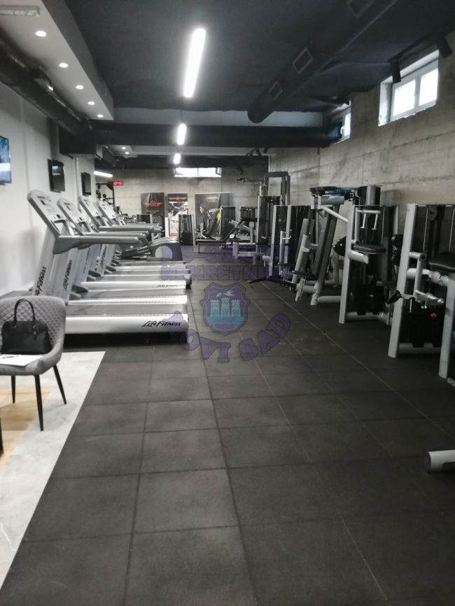 lokal na prodaju Novi Sad 360m2 447928