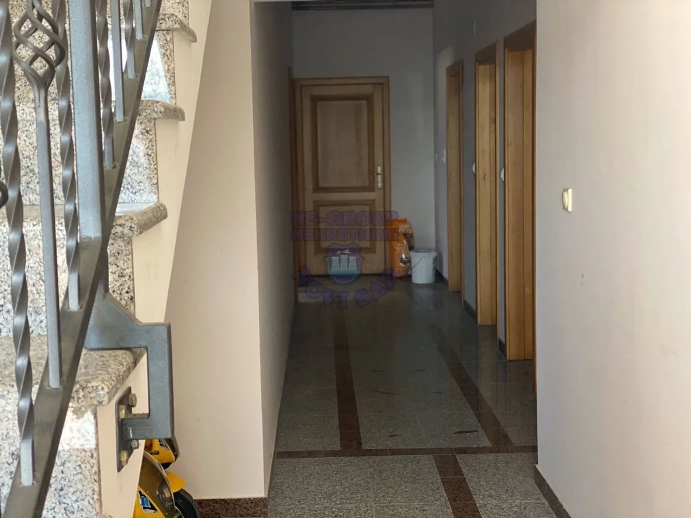 kuca na prodaju Novi Sad 830m2 448296