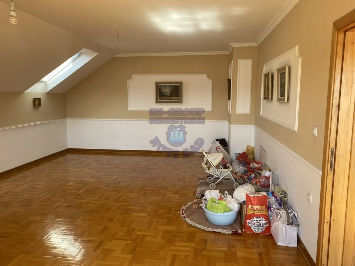 kuca na prodaju Novi Sad, 830m2 448296