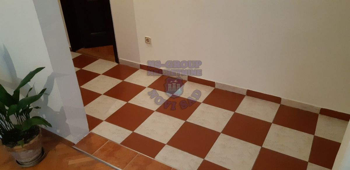 kuca na prodaju Novi Sad 200m2 448324