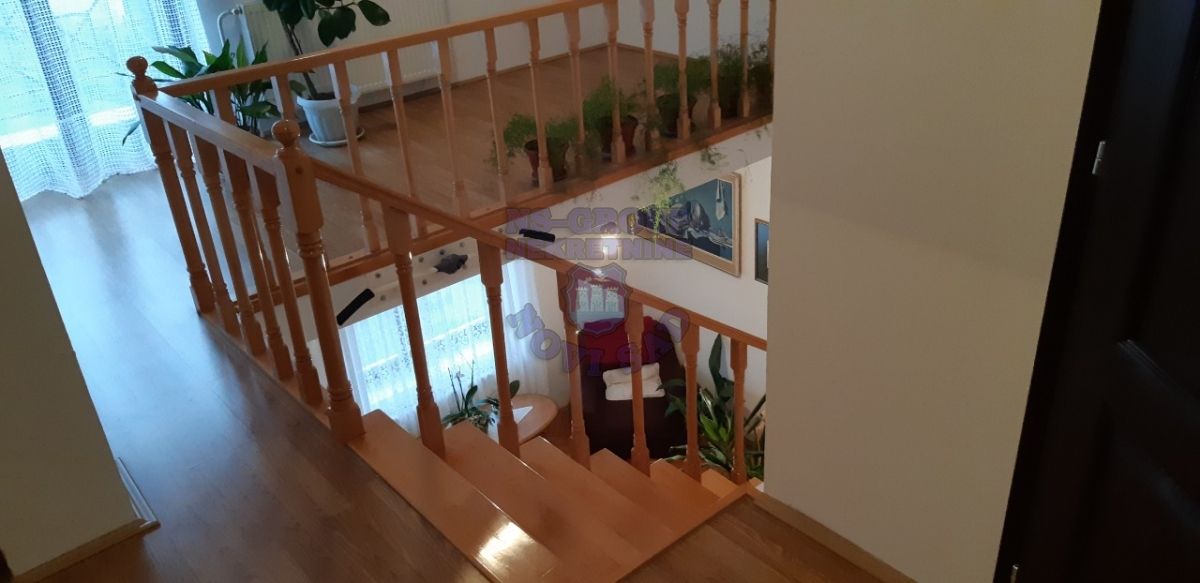 kuca na prodaju Novi Sad 200m2 448324