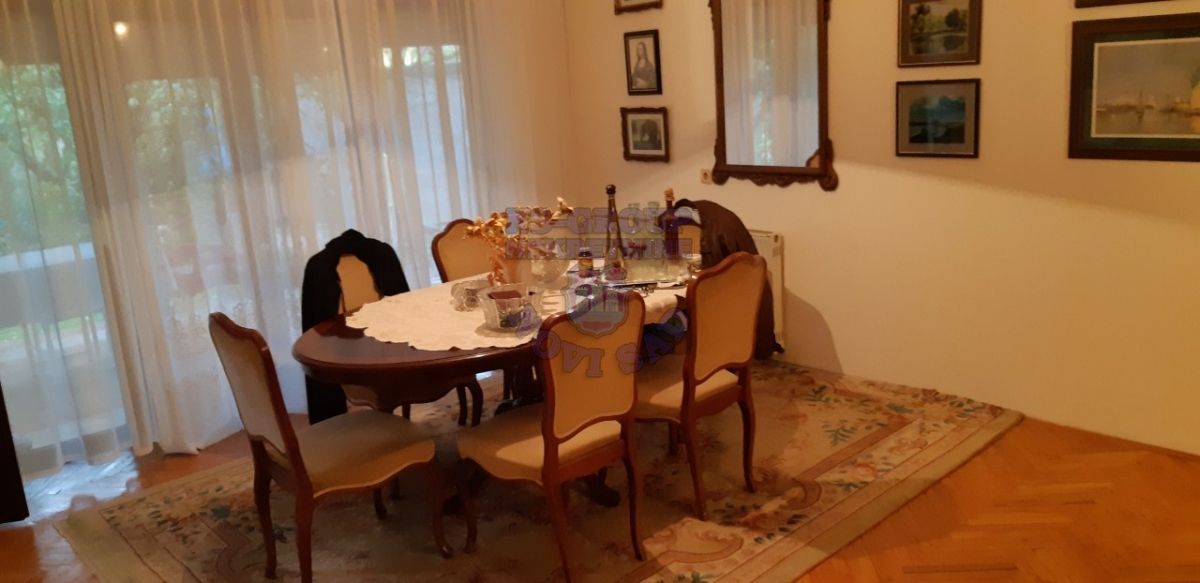 kuca na prodaju Novi Sad 200m2 448324