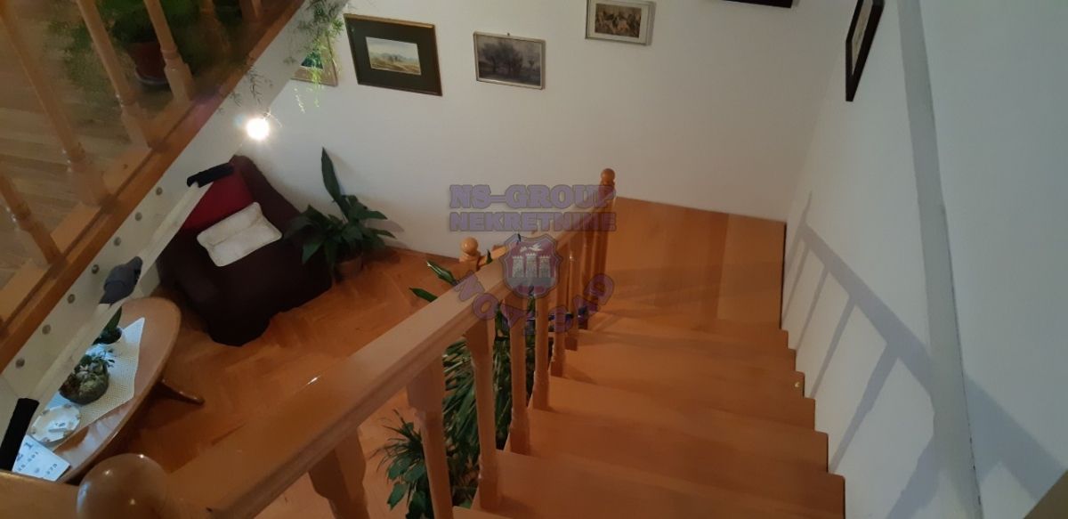 kuca na prodaju Novi Sad 200m2 448324
