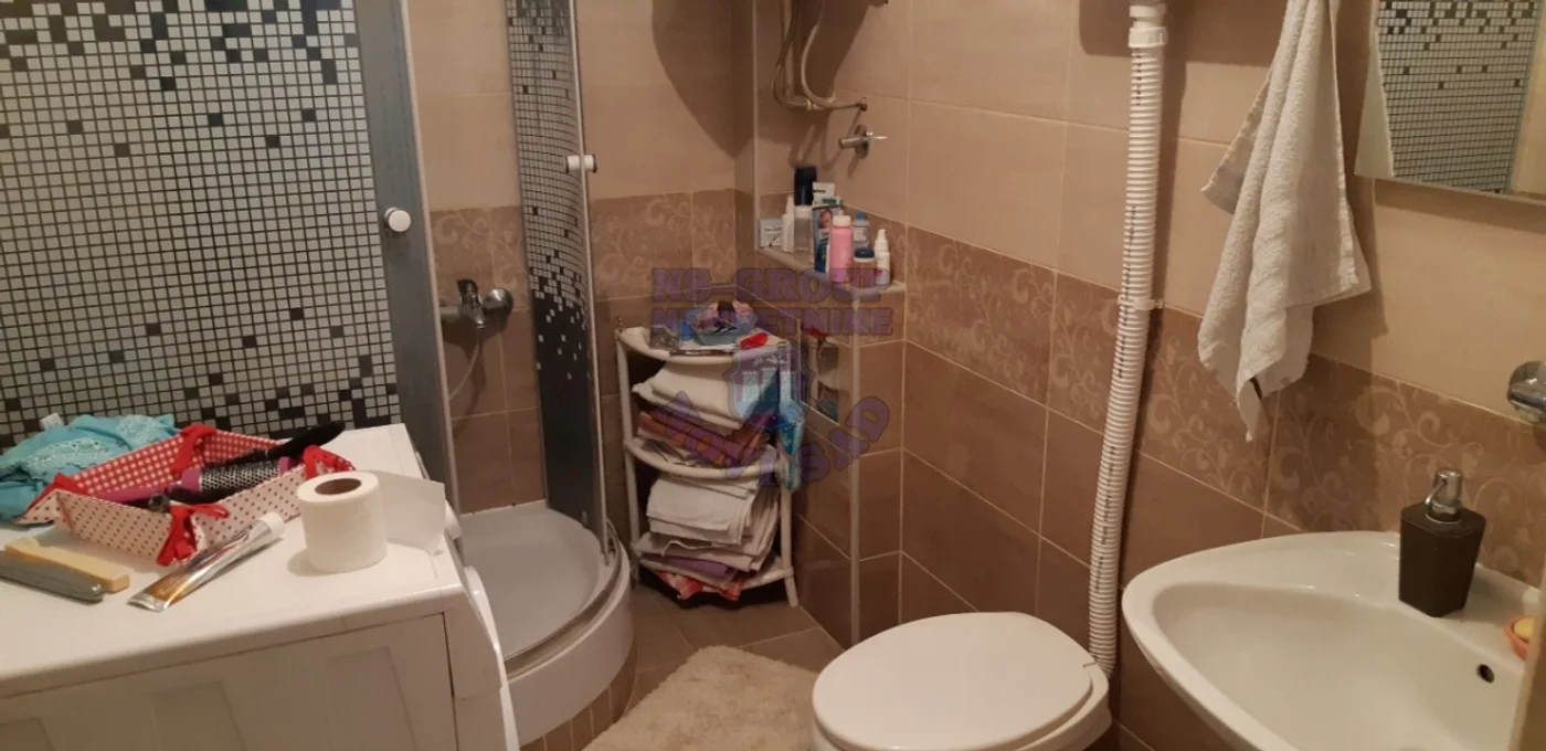 kuca na prodaju Novi Sad 200m2 448324