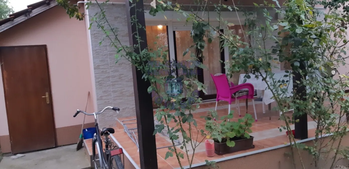 kuca na prodaju Novi Sad 200m2 448324