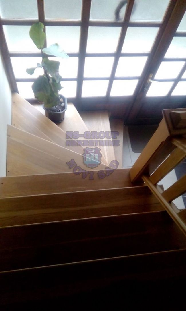 kuca na prodaju Novi Sad 228m2 450391
