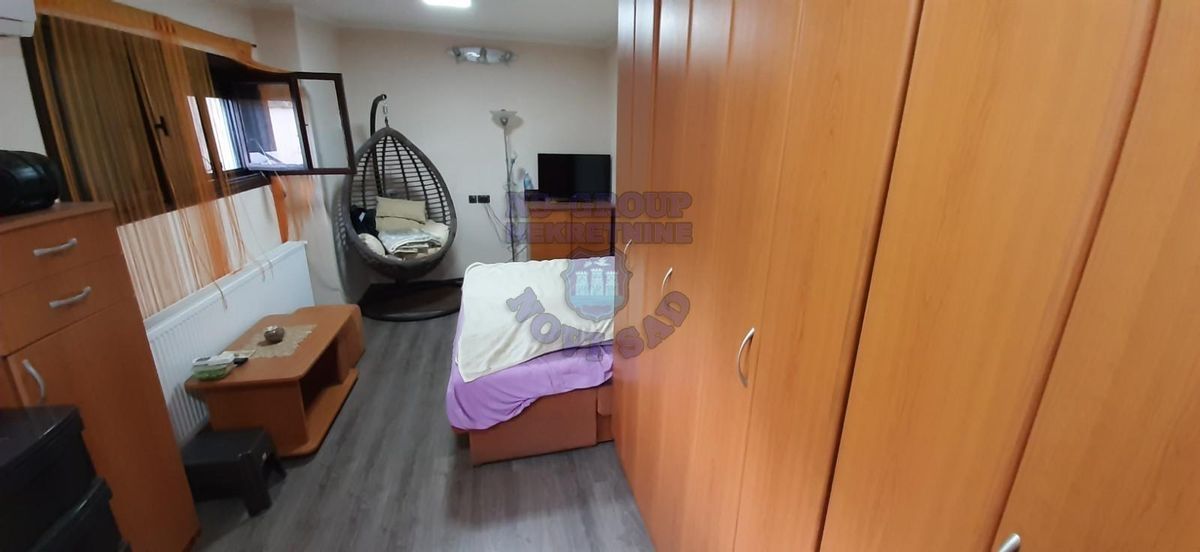 kuca na prodaju Petrovaradin 265m2 450339