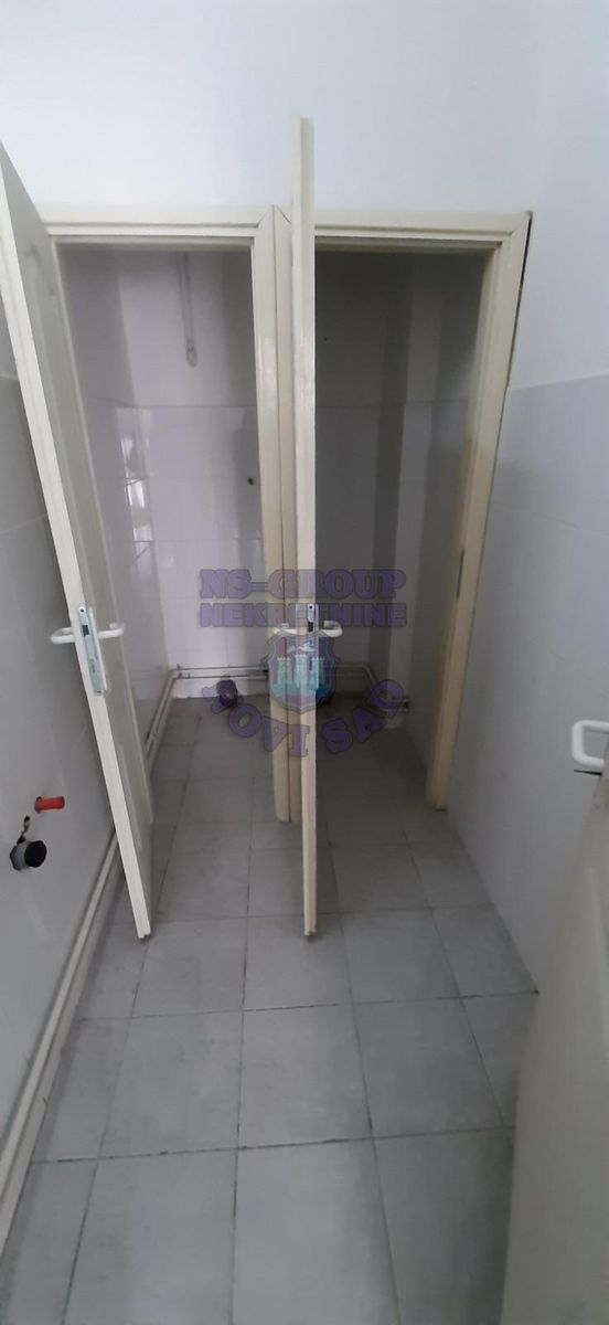 kuca na prodaju Petrovaradin 265m2 450339