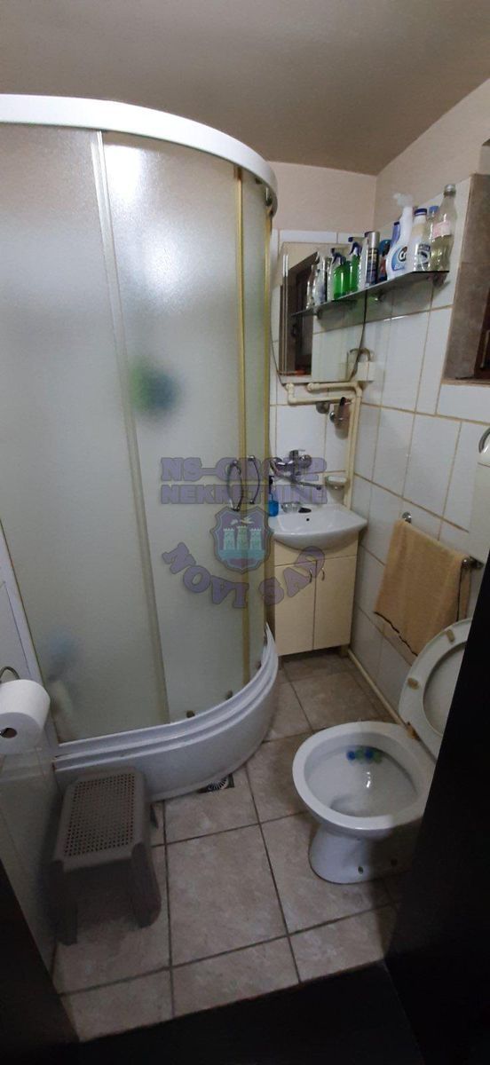 kuca na prodaju Petrovaradin 265m2 450339