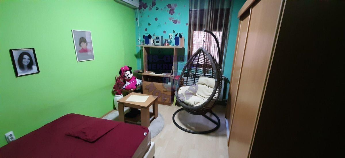 kuca na prodaju Petrovaradin 265m2 450339