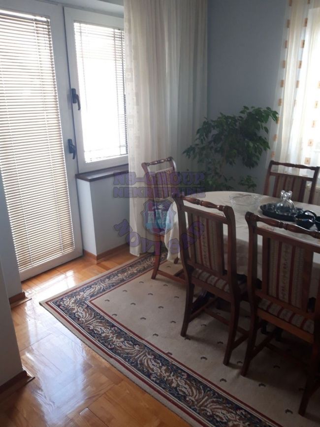 kuca na prodaju Novi Sad 330m2 450788