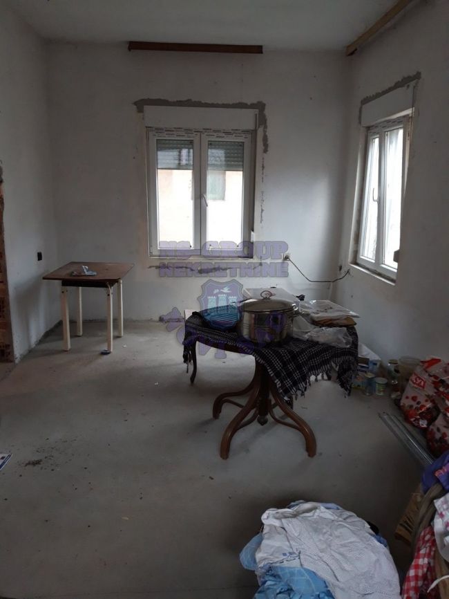 kuca na prodaju Veternik, 100m2 449856