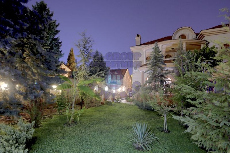kuca na prodaju Novi Sad 701m2 568048