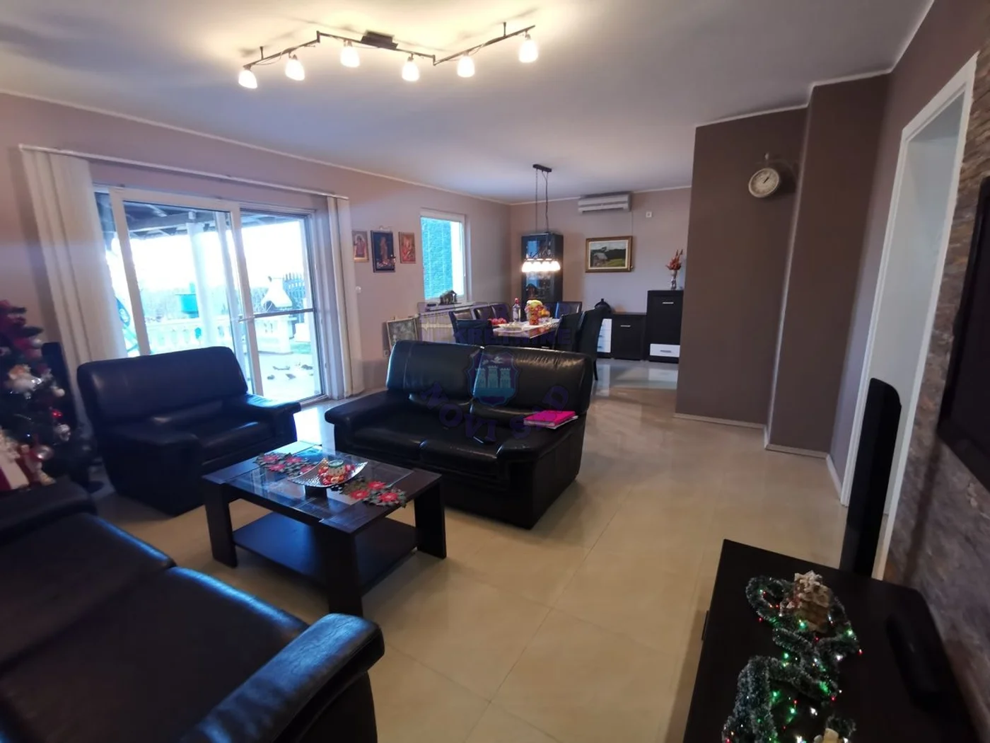 kuca na prodaju Novi Sad, 297m2 453366