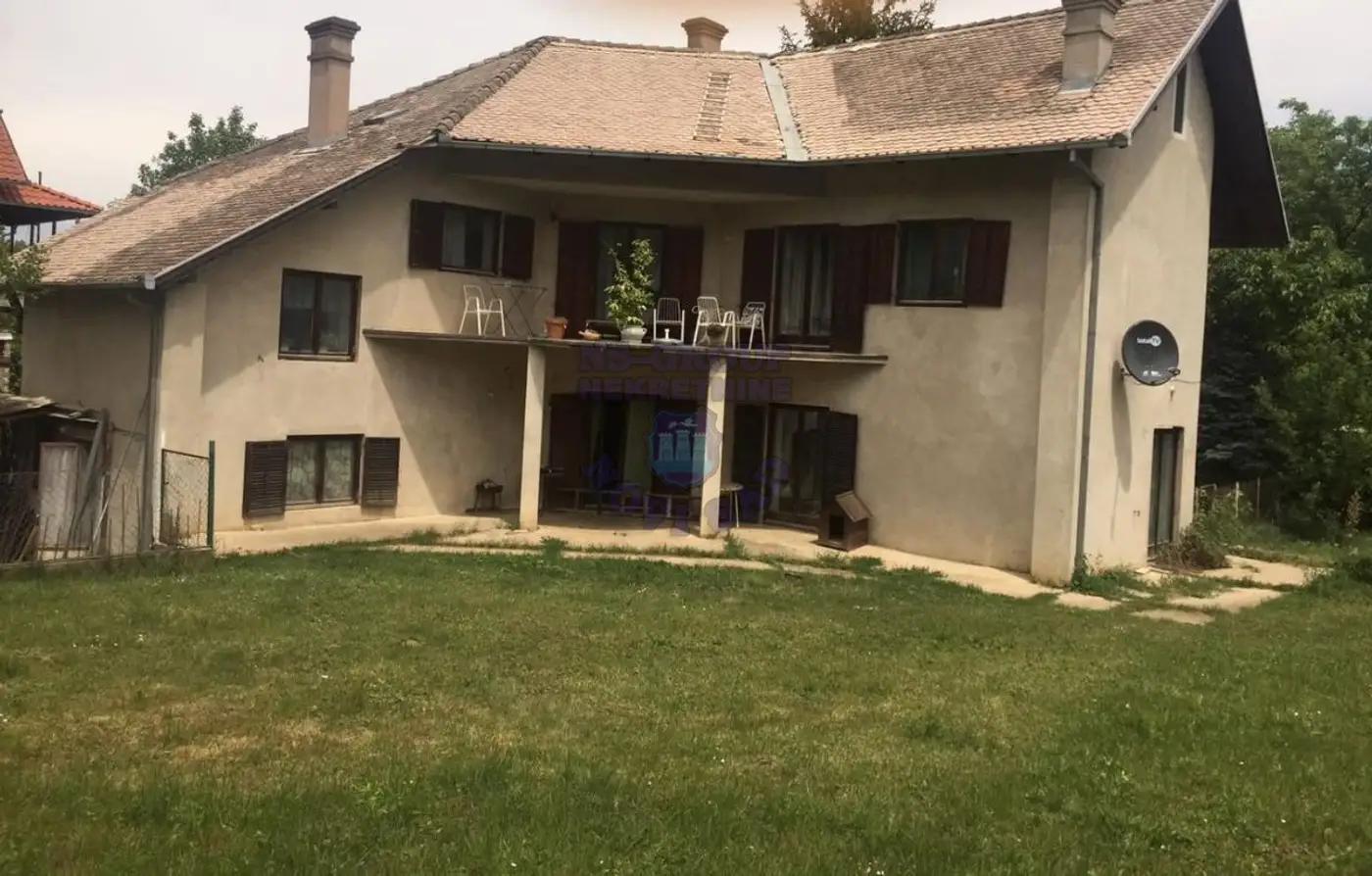 kuca na prodaju Sremska Kamenica, 200m2 451828