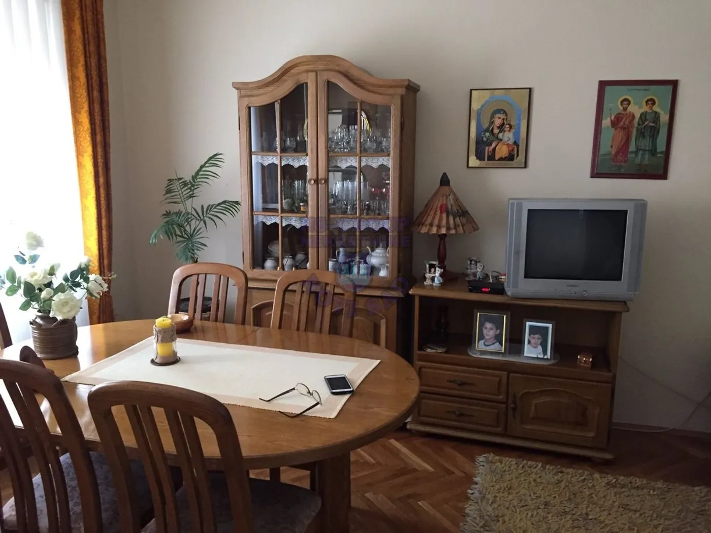 kuca na prodaju Sremska Kamenica, 220m2 461192