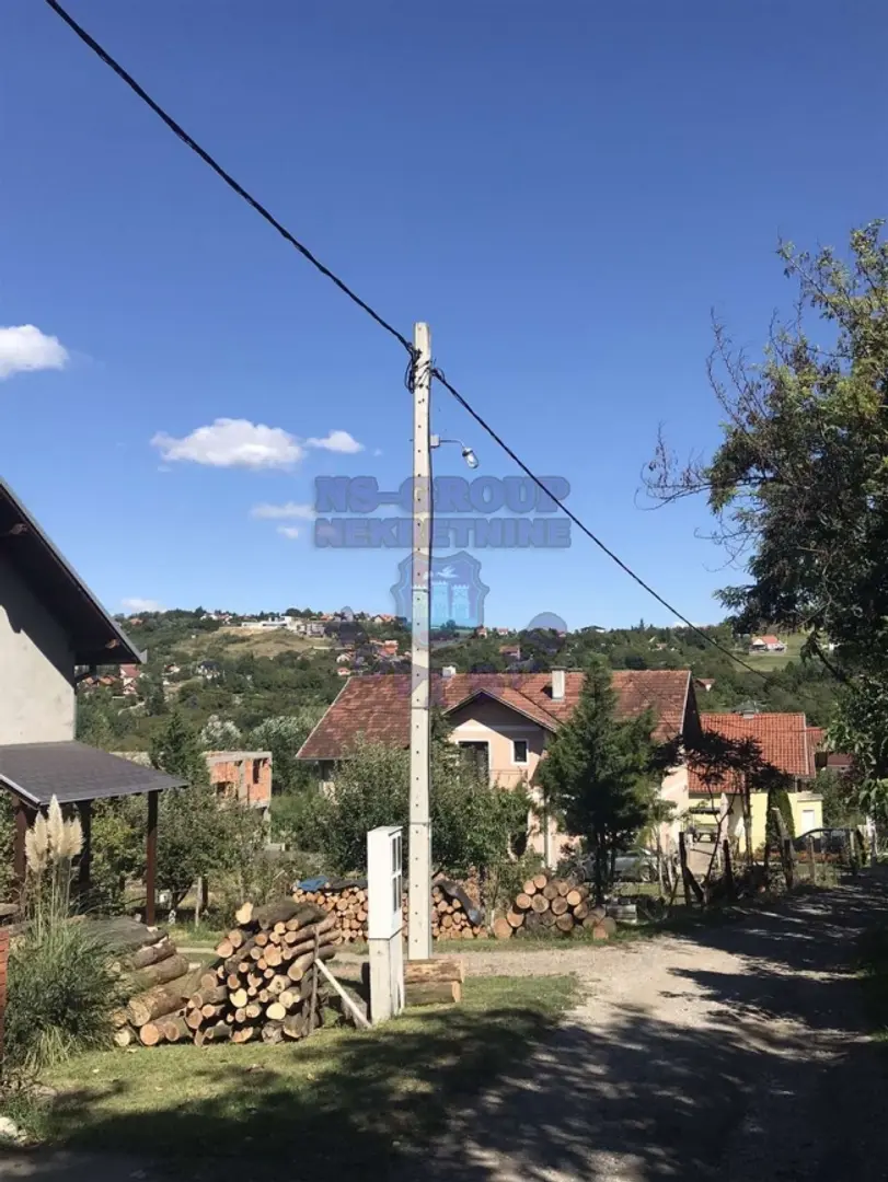 kuca na prodaju Sremska Kamenica 300m2 461159