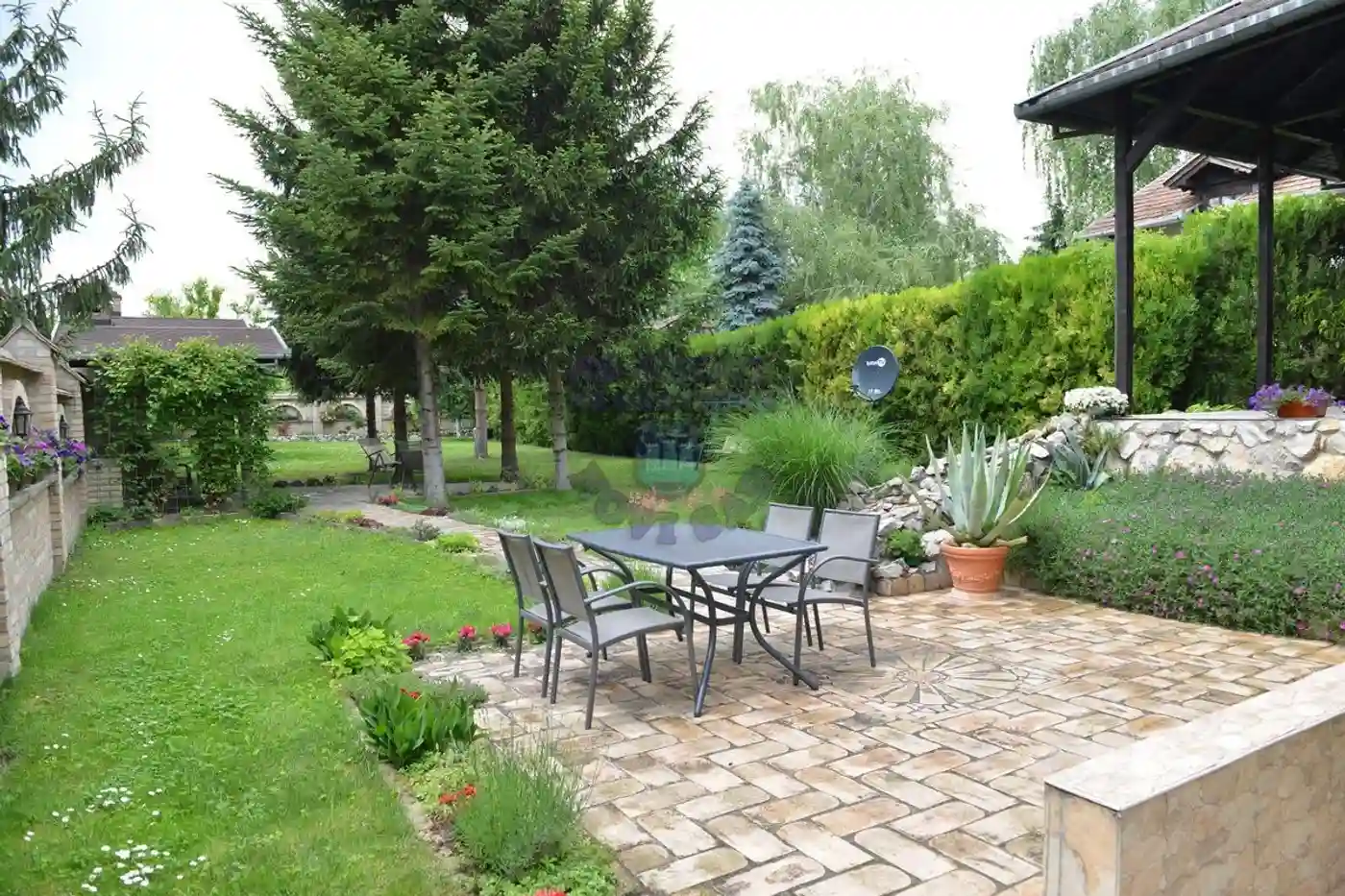 kuca na prodaju Apatin 360m2 461572