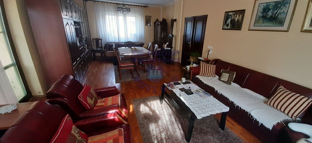 kuca na prodaju Veternik, 256m2 461941