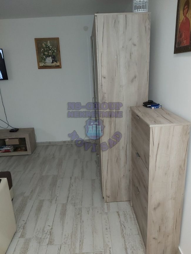Stan na prodaju Veternik 31m2, 462167