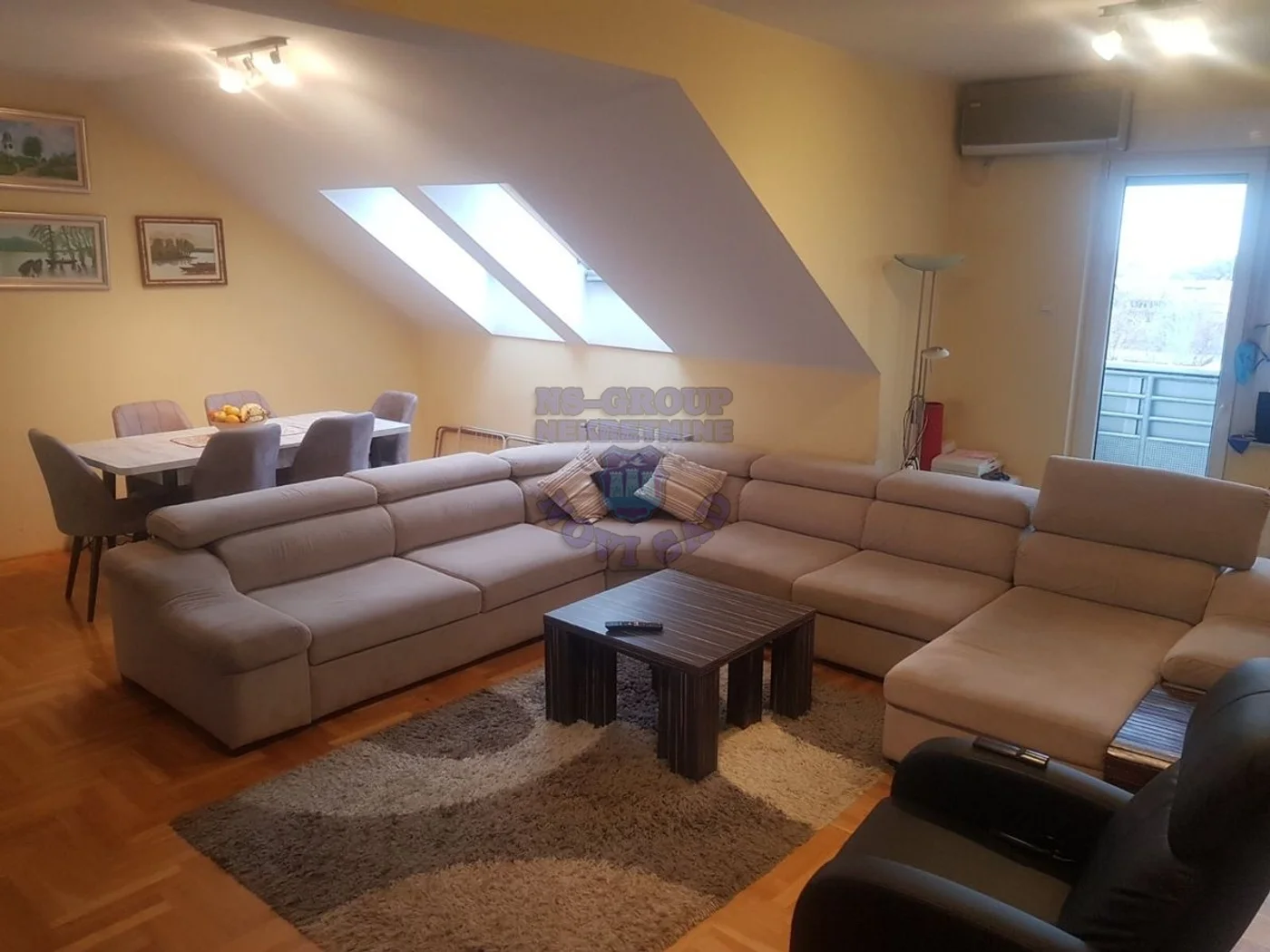 stan na prodaju Novi Sad, 81m2 467238