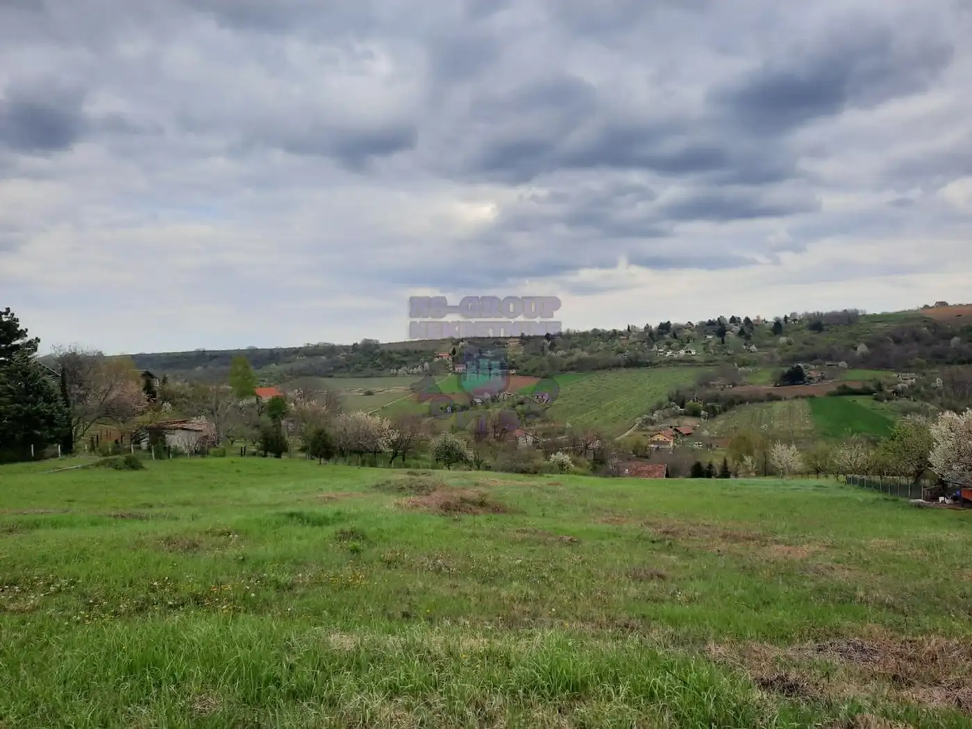 plac na prodaju Sremska Kamenica, 1791m2 472285