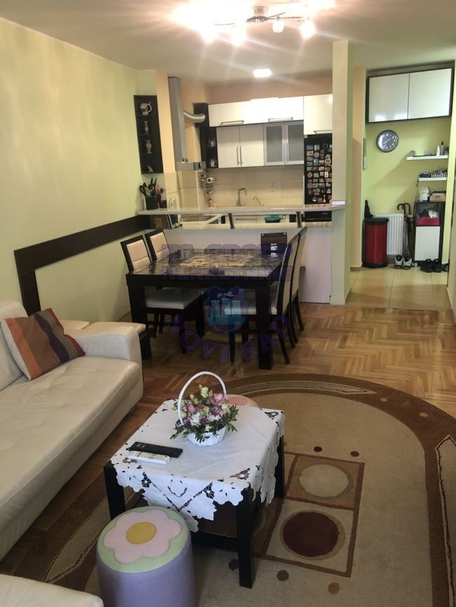Stan na prodaju Novi Sad 94m2, 472960