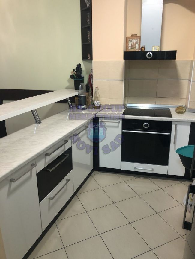 Stan na prodaju Novi Sad 94m2, 472960