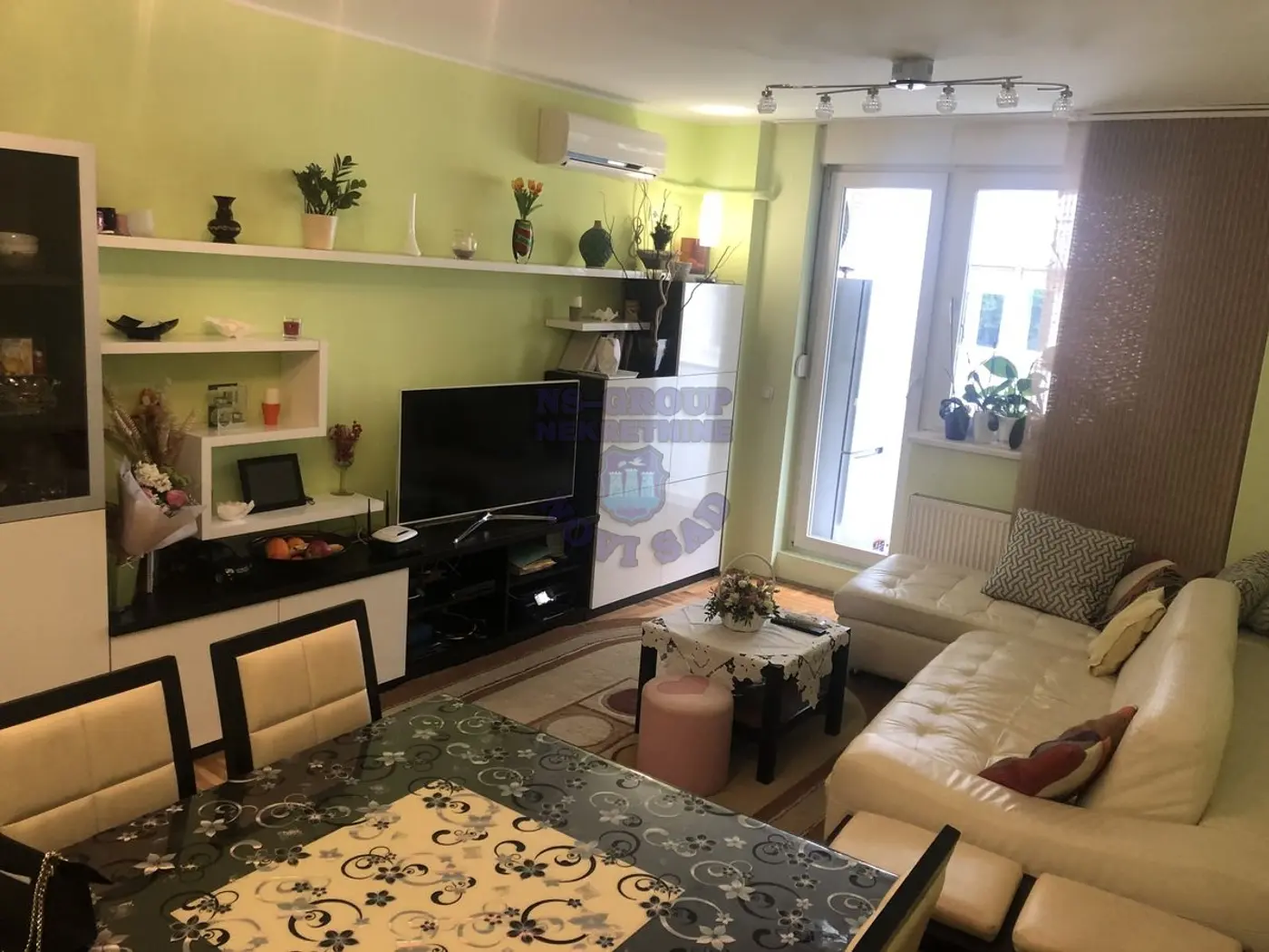 stan na prodaju Novi Sad, 94m2 472960