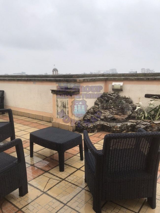stan na prodaju Novi Sad 240m2 472914