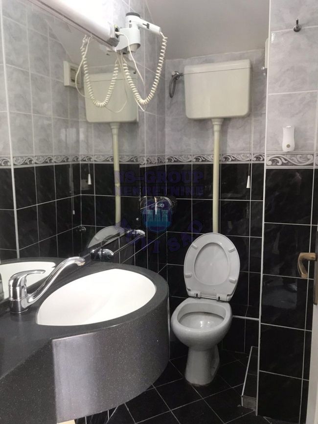 stan na prodaju Novi Sad 240m2 472914
