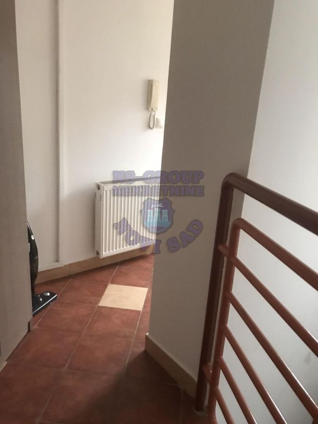 stan na prodaju Novi Sad 240m2 472914