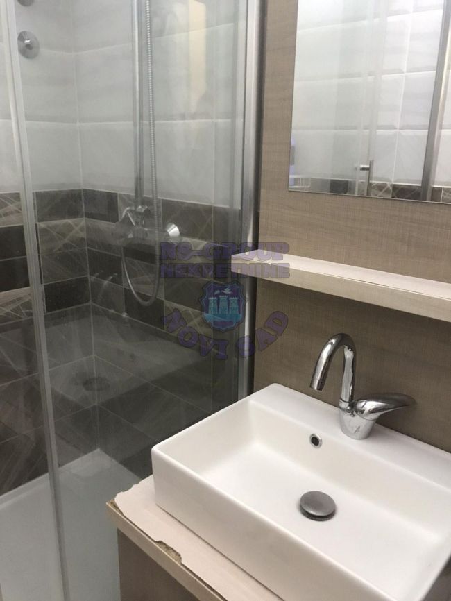stan na prodaju Novi Sad 240m2 472914