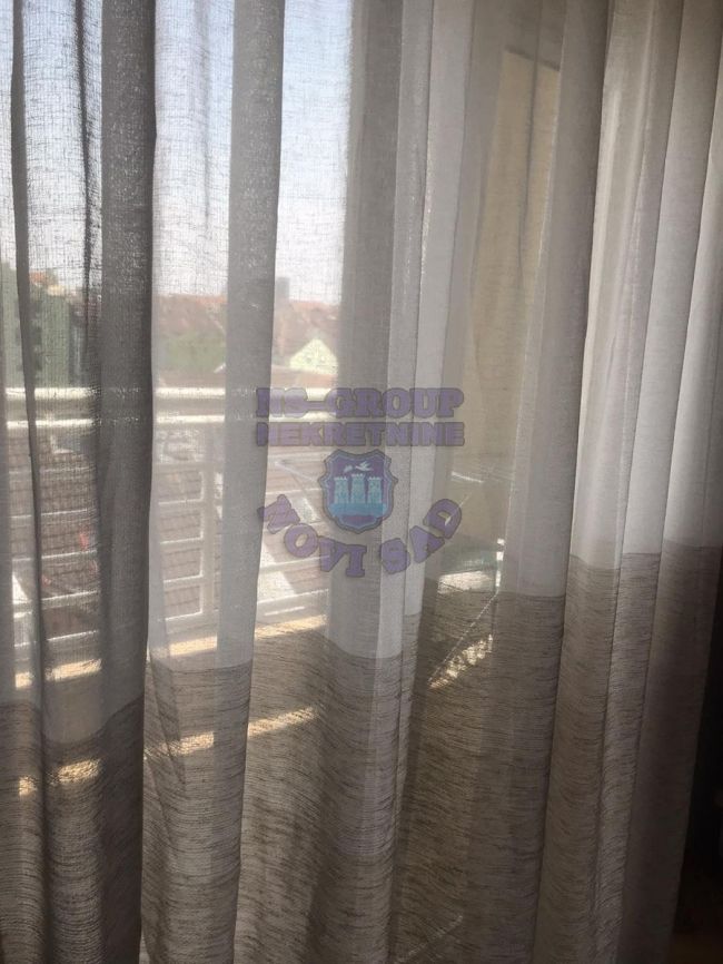 stan na prodaju Novi Sad 240m2 472914