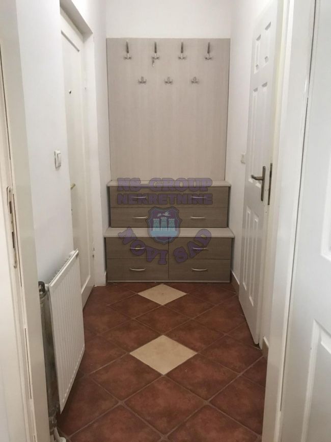 stan na prodaju Novi Sad 240m2 472914