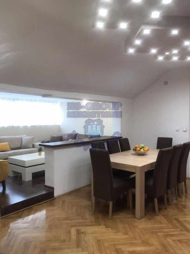 stan na prodaju Novi Sad 240m2 472914