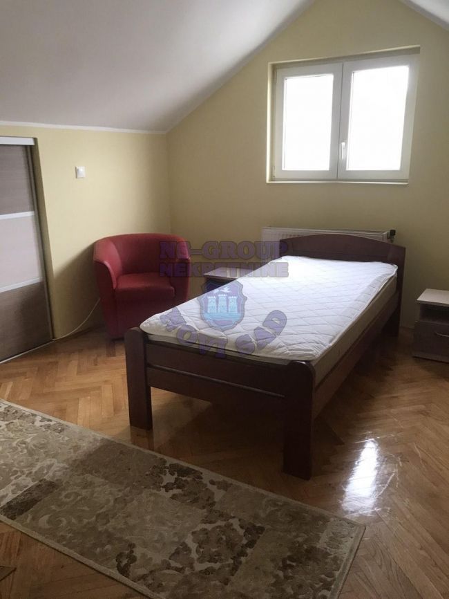 stan na prodaju Novi Sad 240m2 472914